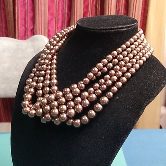 Elegant Five Strand Faux Graduated Pearl Necklace Cottagecore Grandmacore - Picture 2 of 6